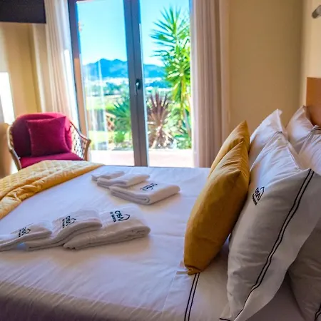 Casa De Naceiros - Ponte De Lima ビアナドカステロ