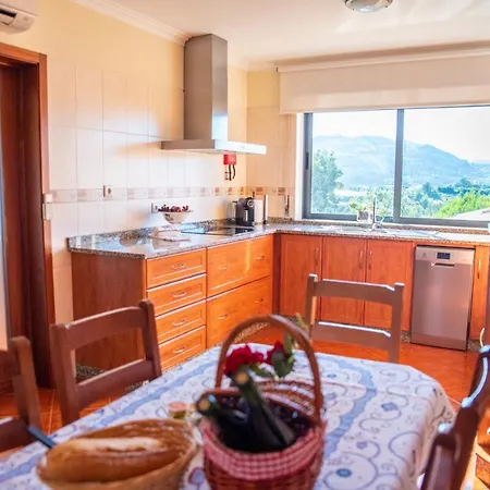 Casa De Naceiros - Ponte De Lima