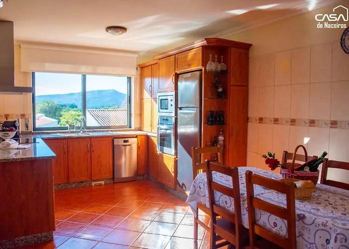 Casa De Naceiros - Ponte De Lima Viana do Castelo