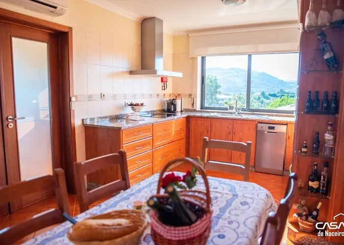 Casa De Naceiros - Ponte De Lima